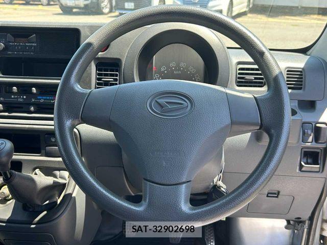 Daihatsu HIJET CARGO 2009-06 8035904-6