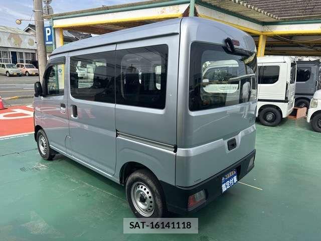 Daihatsu HIJET CARGO 2022-07 8035899-1