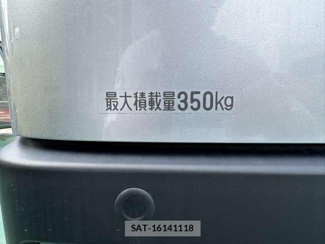 Daihatsu HIJET CARGO 2022-07 8035899-6