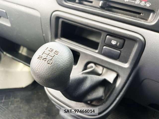 Daihatsu HIJET CARGO 2006-06 8035905-4