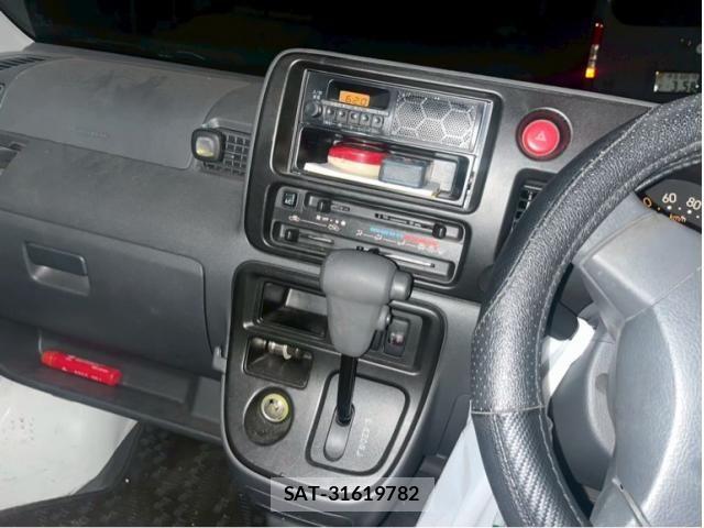 Daihatsu HIJET CARGO 2014-06 8035903-13