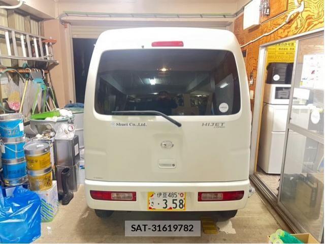 Daihatsu HIJET CARGO 2014-06 8035903-4