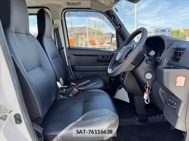 Daihatsu HIJET CARGO 2024-11 8073970-15