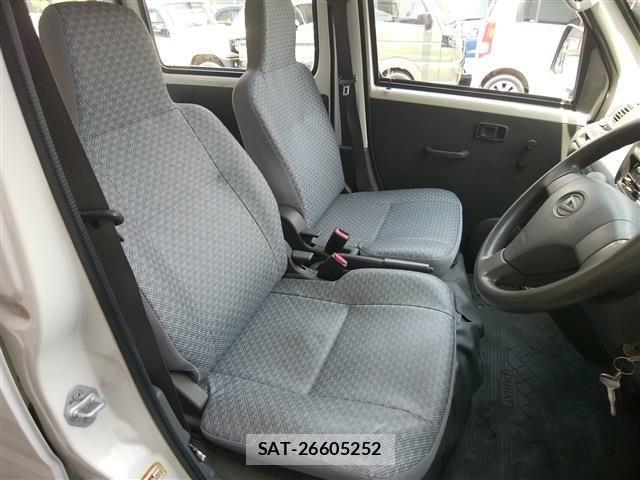 Daihatsu HIJET CARGO 2011-09 8073974-12