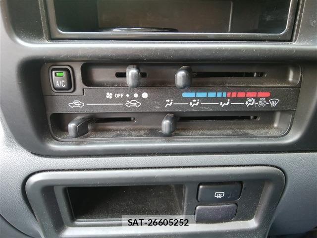 Daihatsu HIJET CARGO 2011-09 8073974-8
