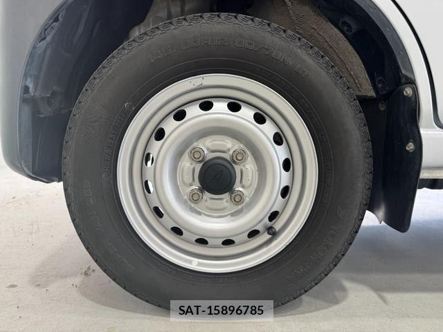 Daihatsu HIJET CARGO 2021-05 8073971-9