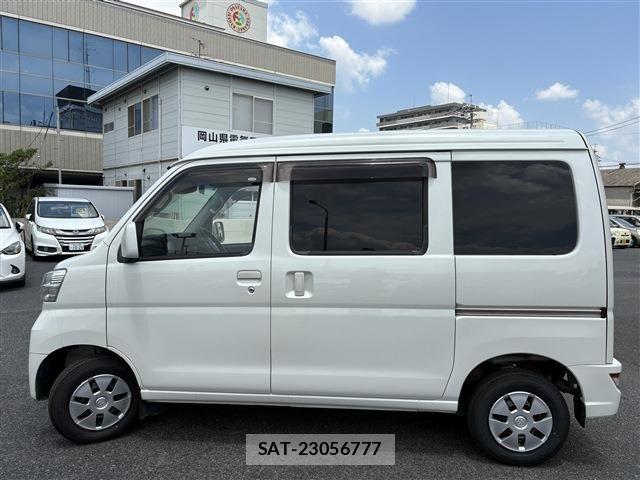 Daihatsu HIJET CARGO 2018-07 8073972-9