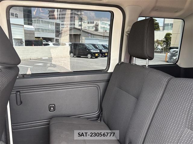 Daihatsu HIJET CARGO 2018-07 8073972-22