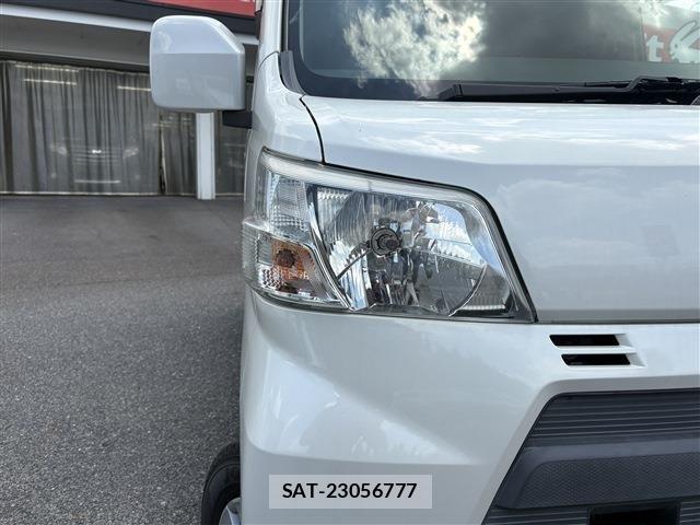 Daihatsu HIJET CARGO 2018-07 8073972-3