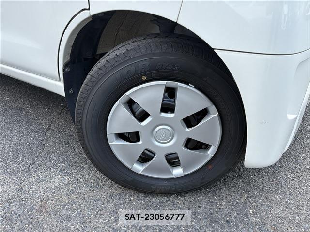Daihatsu HIJET CARGO 2018-07 8073972-5