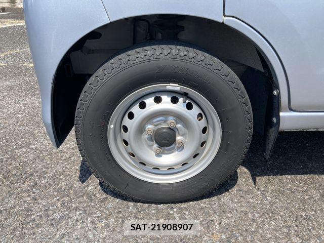 Daihatsu HIJET CARGO 2016-06 8099548-9