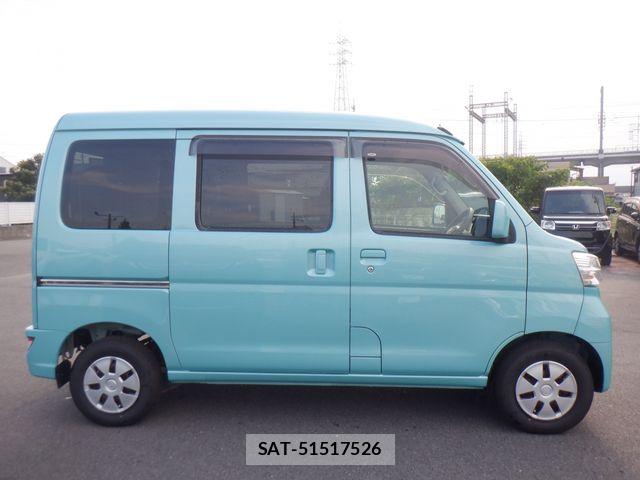 Daihatsu HIJET CARGO 2019-06 8099537-4