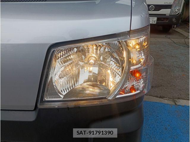 Daihatsu HIJET CARGO 2022-05 8099536-22