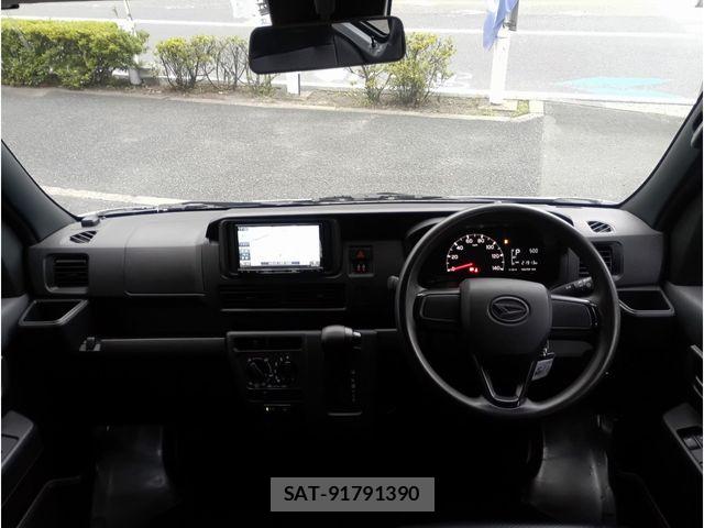 Daihatsu HIJET CARGO 2022-05 8099536-2