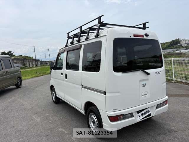 Daihatsu HIJET CARGO 2021-06 8099544-6