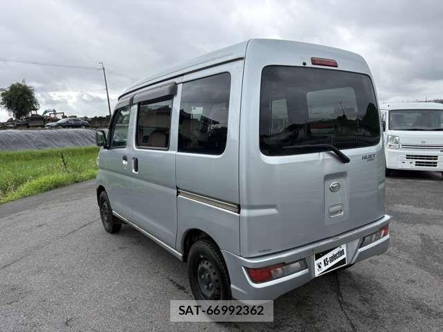 Daihatsu HIJET CARGO 2020-04 8099547-6