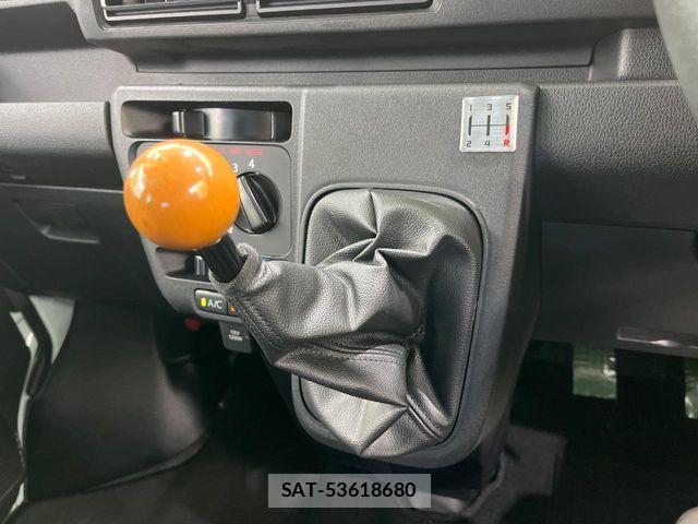 Daihatsu HIJET CARGO 2024-08 8099535-4