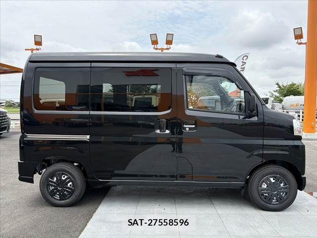 Daihatsu HIJET CARGO 2026-04 8130471-11