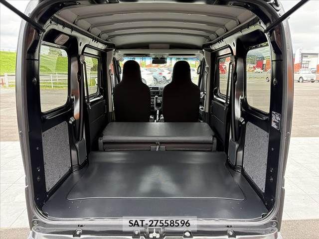 Daihatsu HIJET CARGO 2026-04 8130471-19