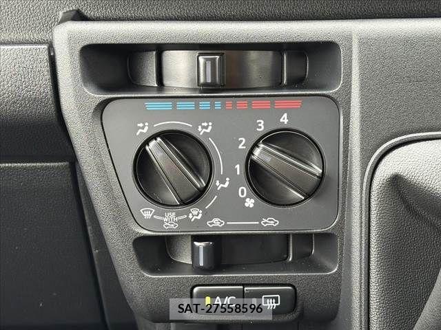 Daihatsu HIJET CARGO 2026-04 8130471-28