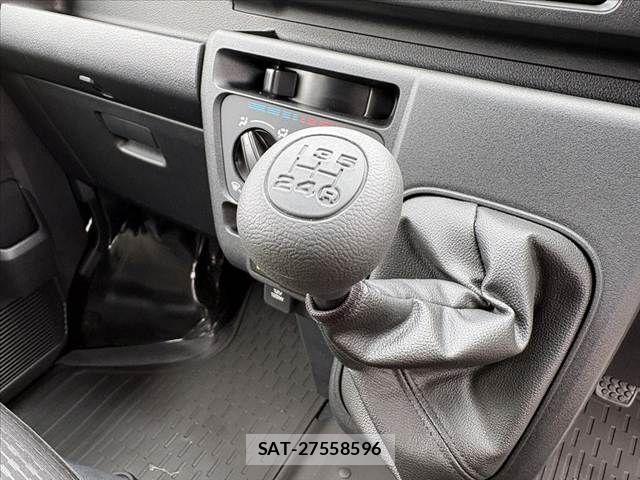 Daihatsu HIJET CARGO 2026-04 8130471-3