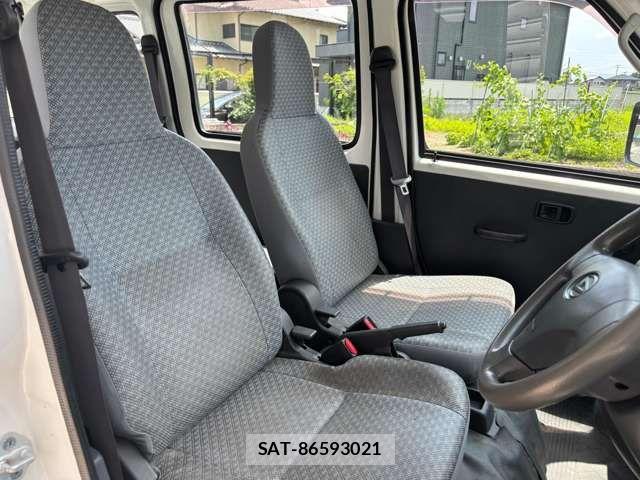 Daihatsu HIJET CARGO 2017-12 8130472-9