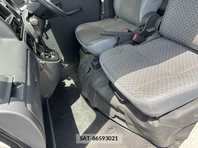 Daihatsu HIJET CARGO 2017-12 8130472-11
