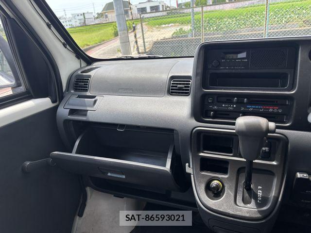 Daihatsu HIJET CARGO 2017-12 8130472-24