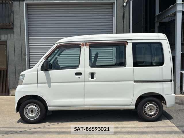 Daihatsu HIJET CARGO 2017-12 8130472-5