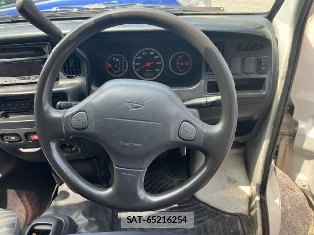 Daihatsu HIJET CARGO 2004-12 8130480-9