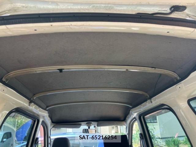 Daihatsu HIJET CARGO 2004-12 8130480-18
