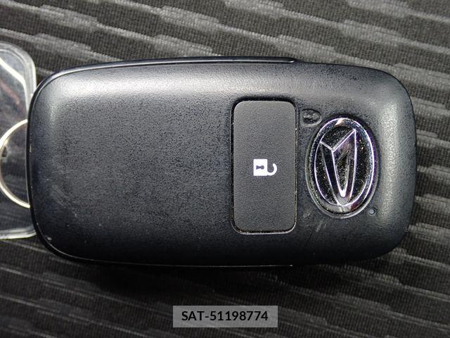 Daihatsu HIJET CARGO 2022-05 8158543-17