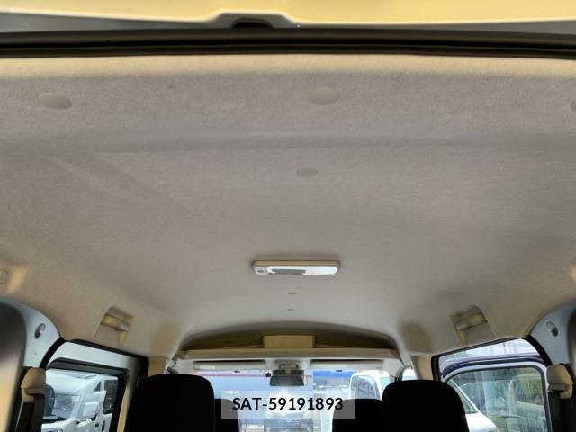 Daihatsu HIJET CARGO 2025-07 8158541-25