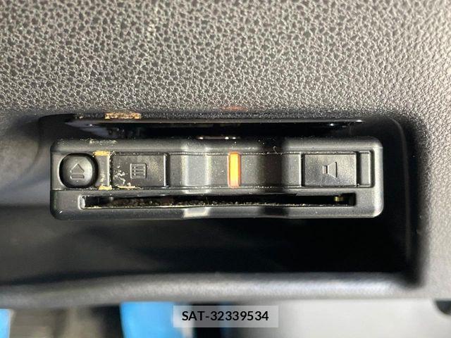 Daihatsu HIJET CARGO 2021-08 8207814-6