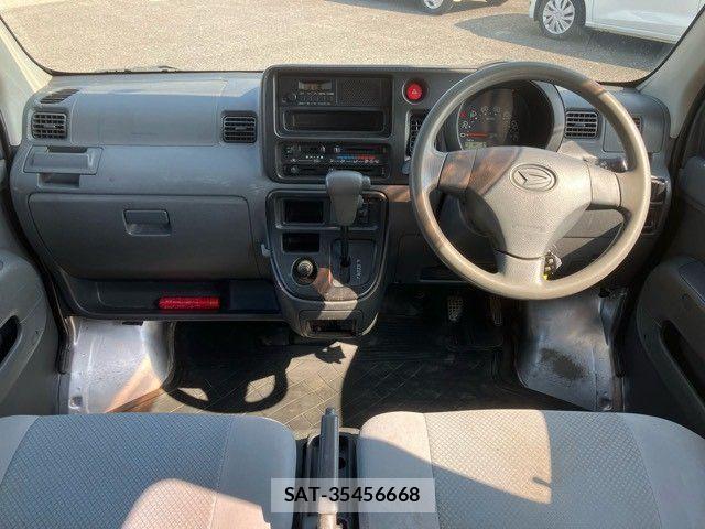 Daihatsu HIJET CARGO 2015-10 8207821-10