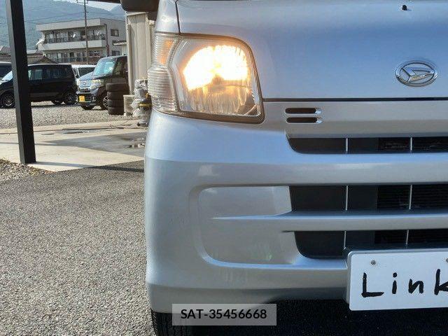 Daihatsu HIJET CARGO 2015-10 8207821-24