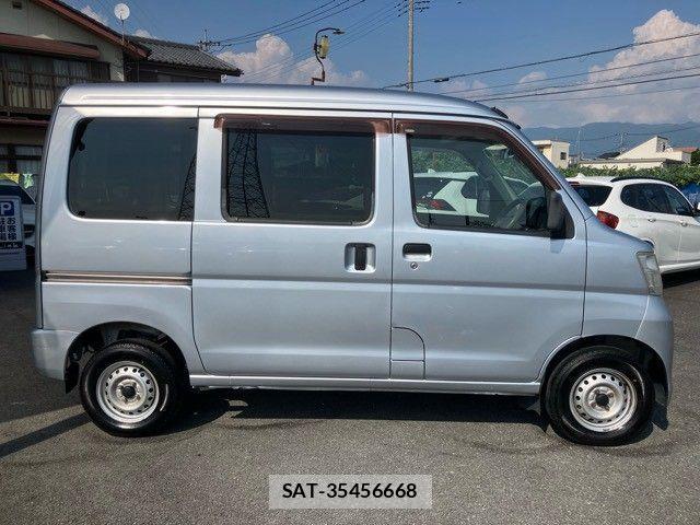 Daihatsu HIJET CARGO 2015-10 8207821-4