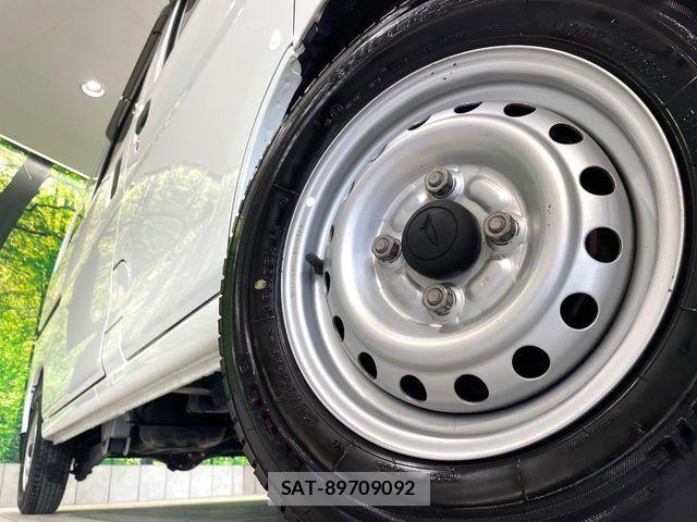 Daihatsu HIJET CARGO 2020-06 8207811-12