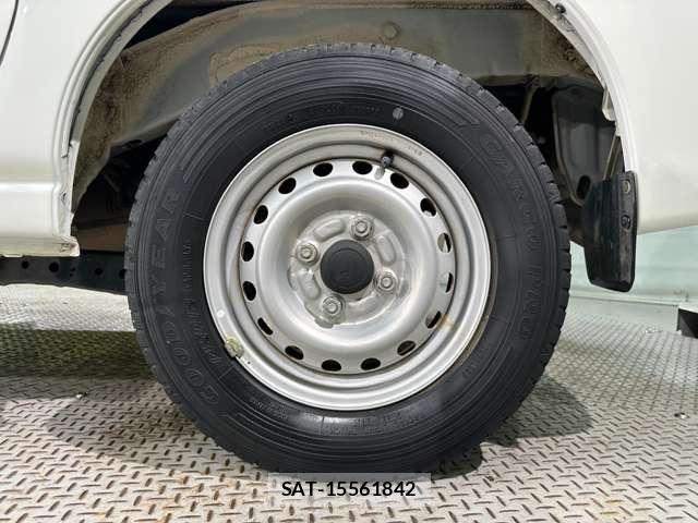 Daihatsu HIJET CARGO 2017-03 8207817-22