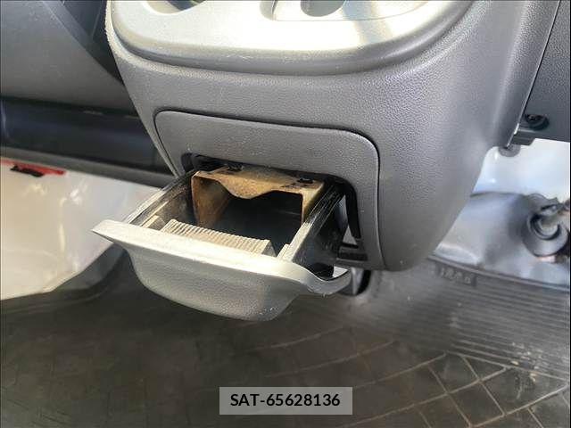 Daihatsu HIJET CARGO 2014-04 8207820-25