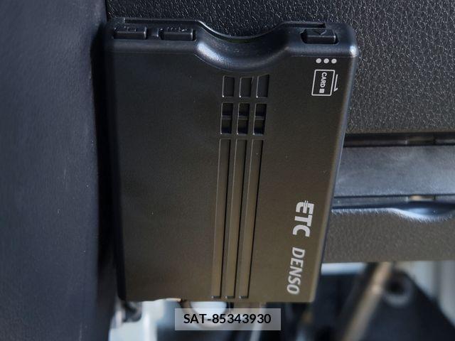 Daihatsu HIJET CARGO 2025-12 8207809-18