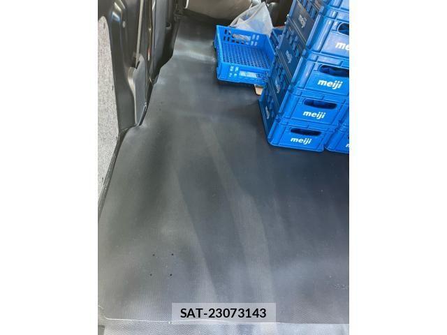 Daihatsu HIJET CARGO 2023-03 8230286-24