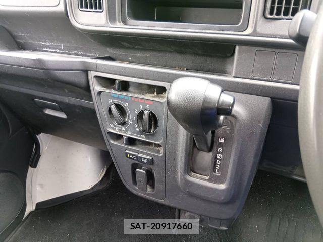 Daihatsu HIJET CARGO 2021-06 8230289-9