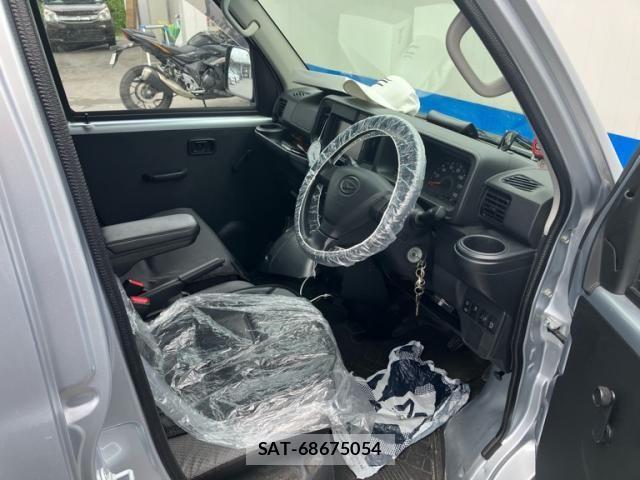 Daihatsu HIJET CARGO 2019-06 8230285-12