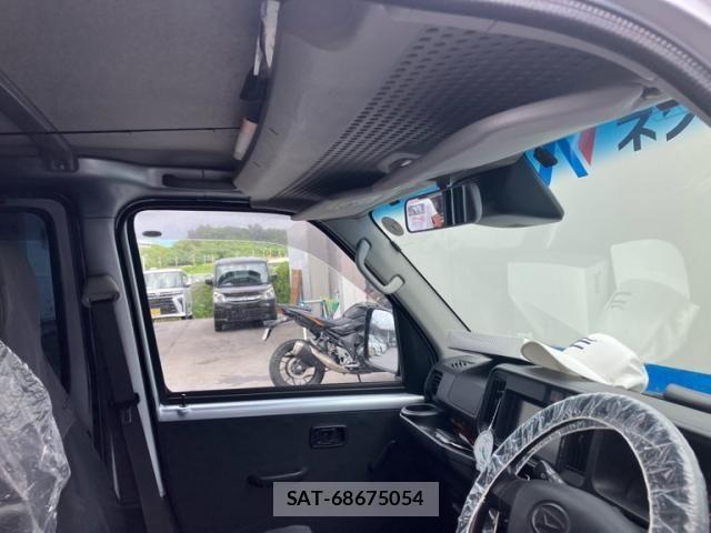 Daihatsu HIJET CARGO 2019-06 8230285-13