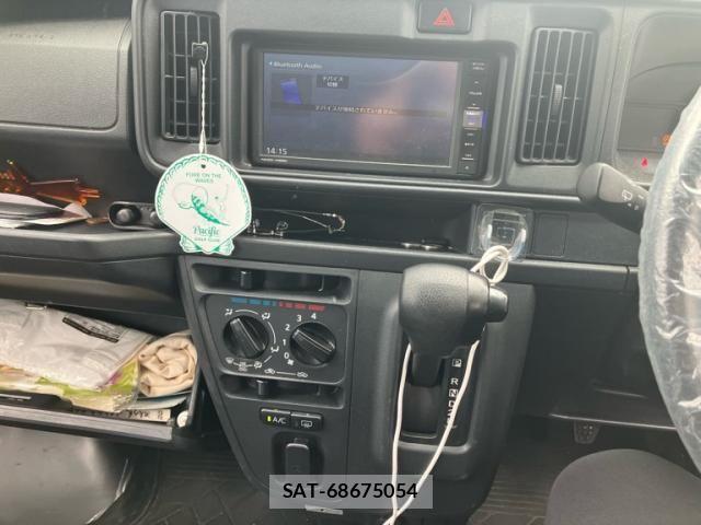Daihatsu HIJET CARGO 2019-06 8230285-17