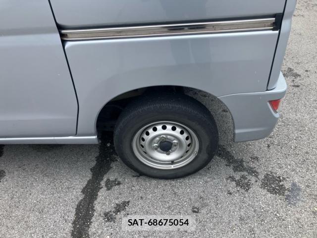 Daihatsu HIJET CARGO 2019-06 8230285-3