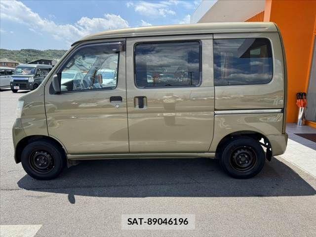 Daihatsu HIJET CARGO 2015-04 8245385-11