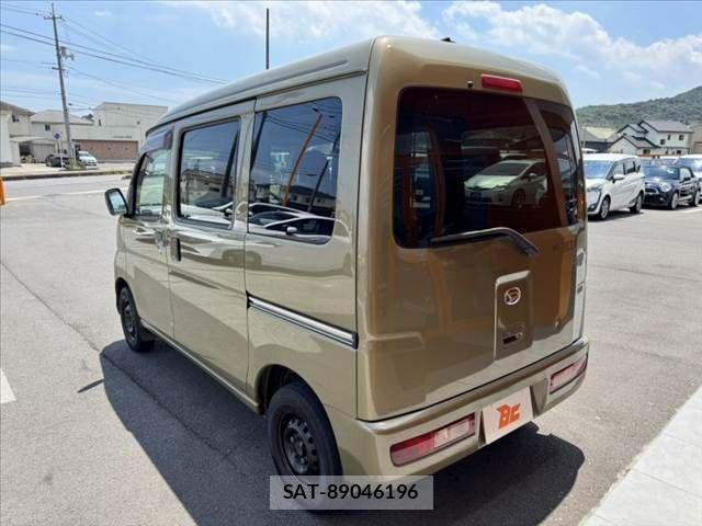 Daihatsu HIJET CARGO 2015-04 8245385-12
