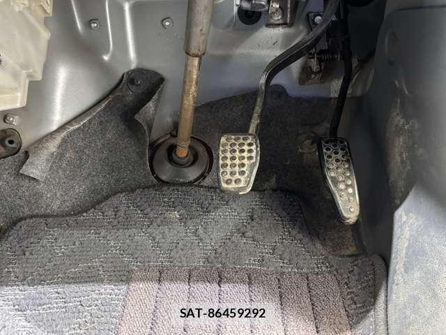 Daihatsu HIJET CARGO 2009-06 8245386-24
